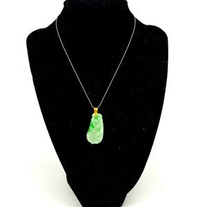 14K Lucky Jade Pendant with Bottle Gourd Design